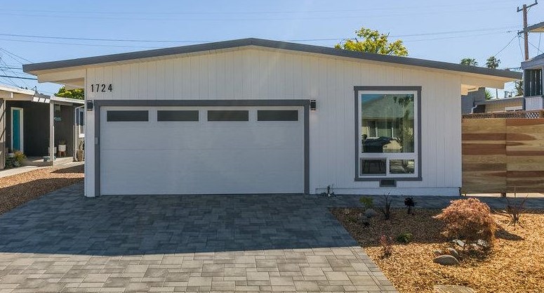 1724 Eisenhower St, San Mateo, CA 94403