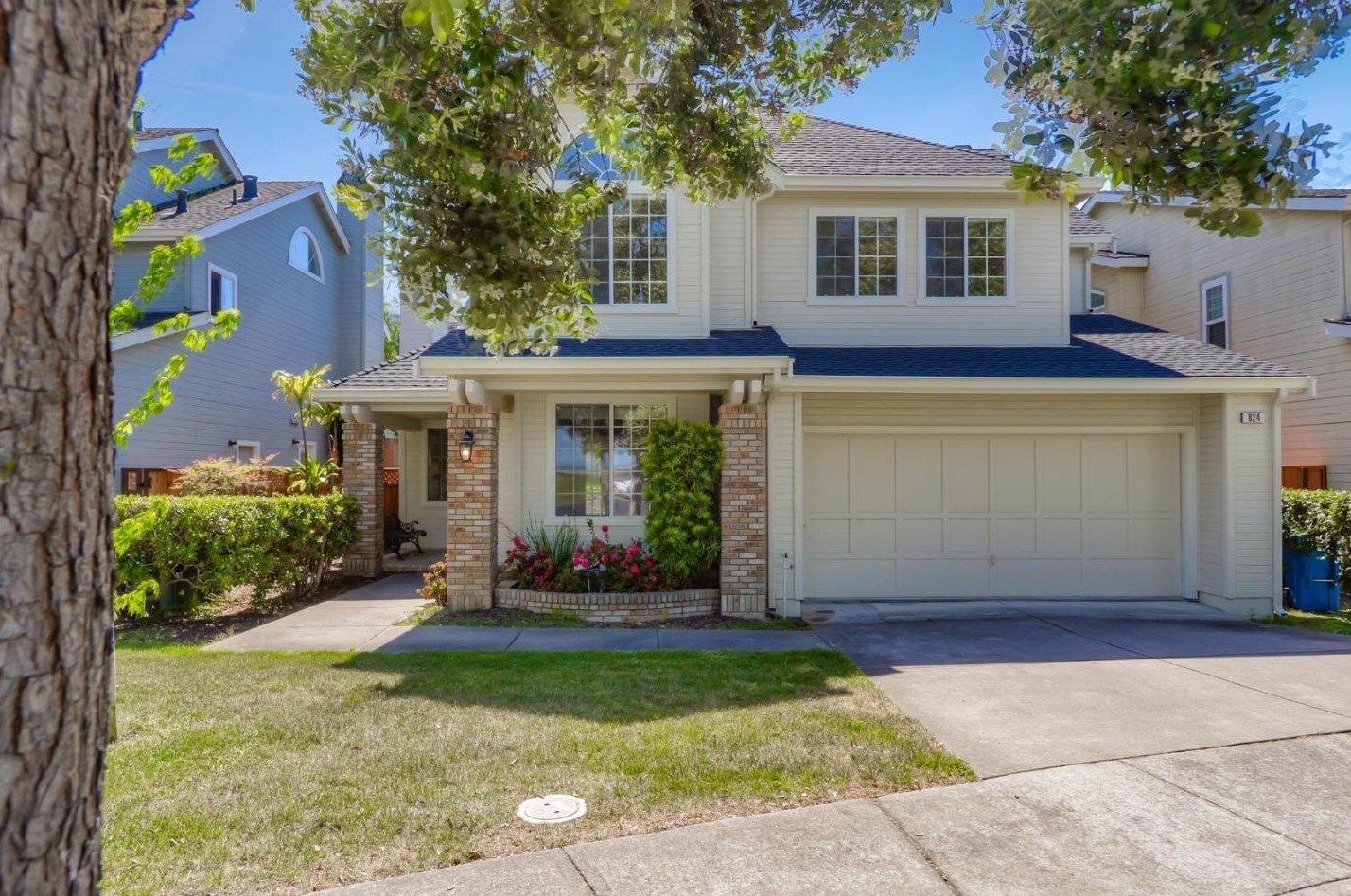 824 Bay Harbour Dr, Redwood City, CA 94065