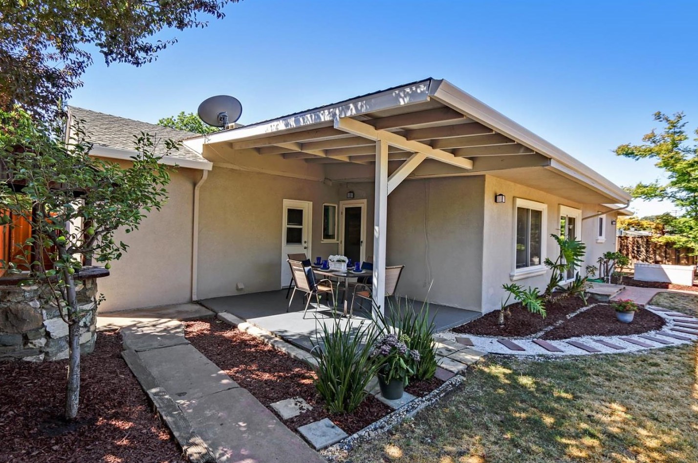 2179 Karren St, Concord CA  94520-2224 exterior