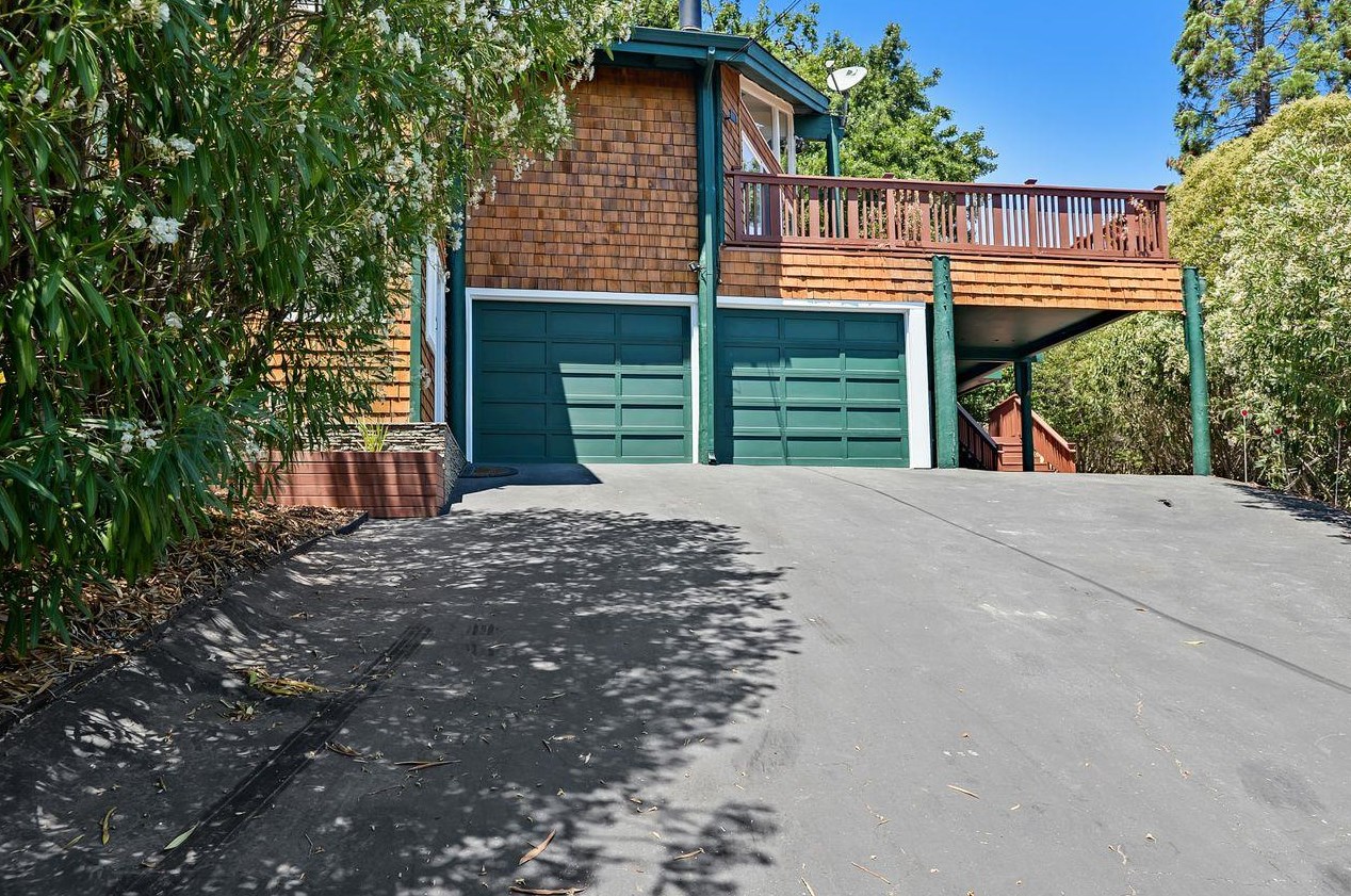 2832 Brewster Ave, Redwood City, CA 94062