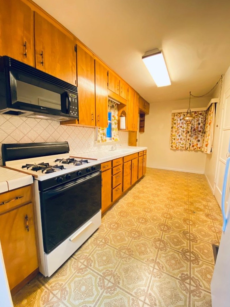 925 Delaware Ave, Los Banos, CA 93635