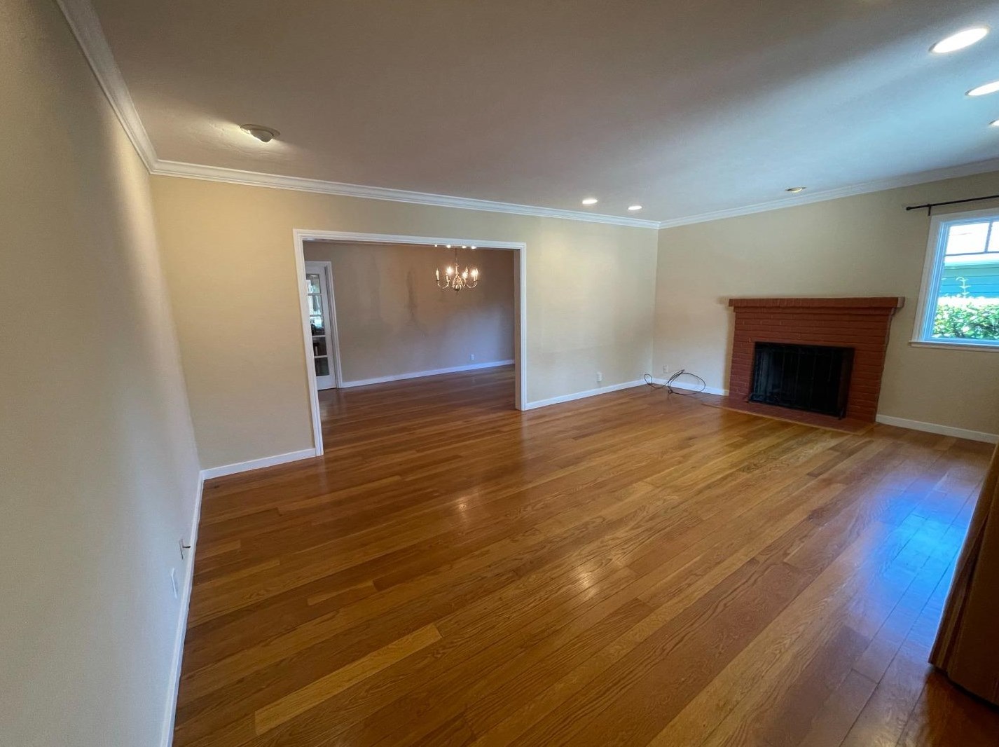 1109 Dayton Ave, San Carlos, CA 94070