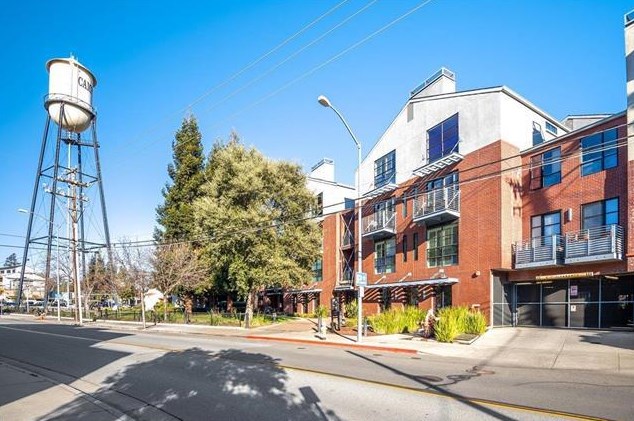 122 1st St, Campbell, CA 95008-2954