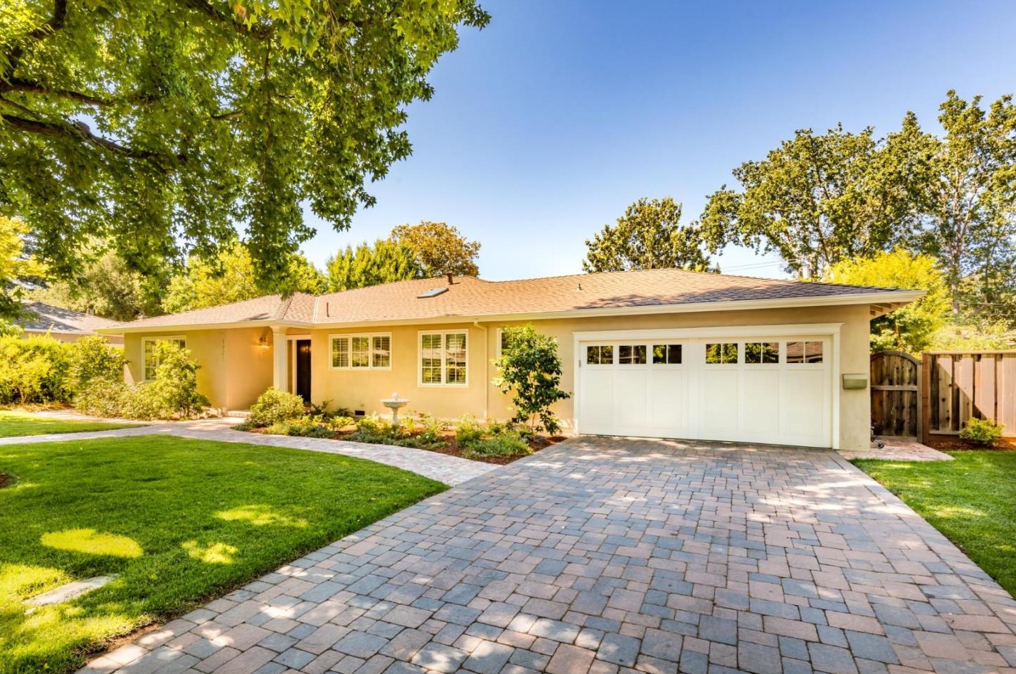 1221 Cotton St, Menlo Park, CA 94025-5553