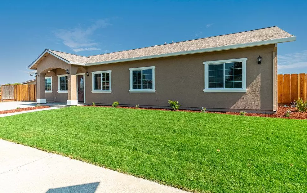 1000 Central Ave, Hollister, CA 95023