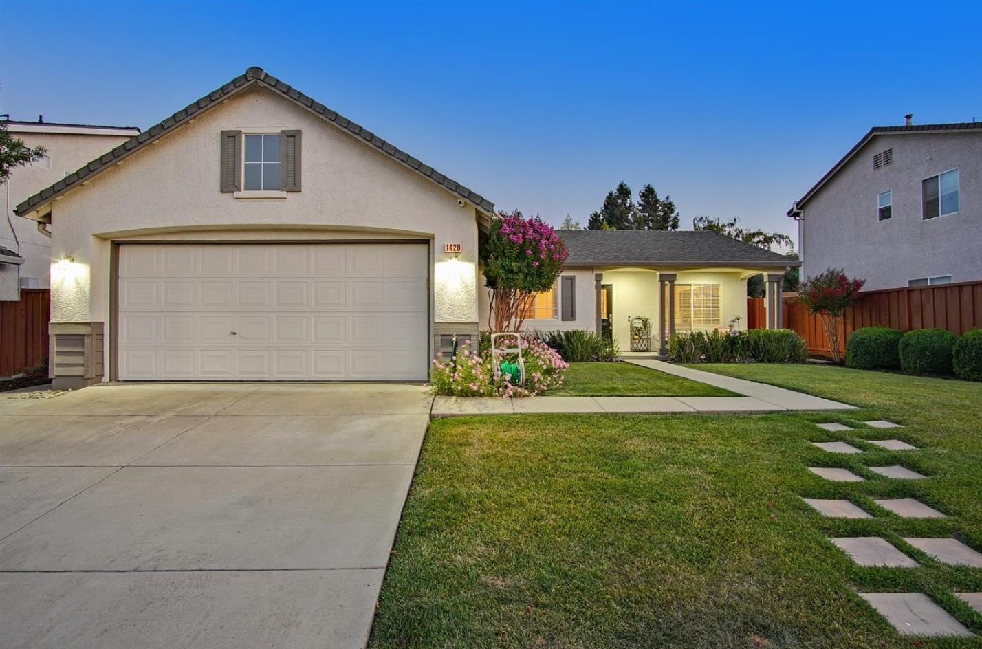 1420 Peregrine Dr, Gilroy, CA 95020