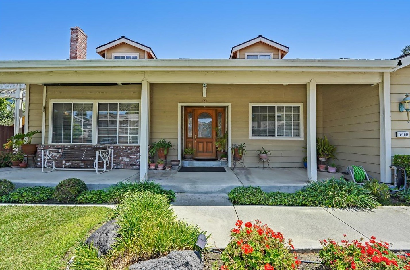 9160 Rancho Hills Dr, Gilroy, CA 95020