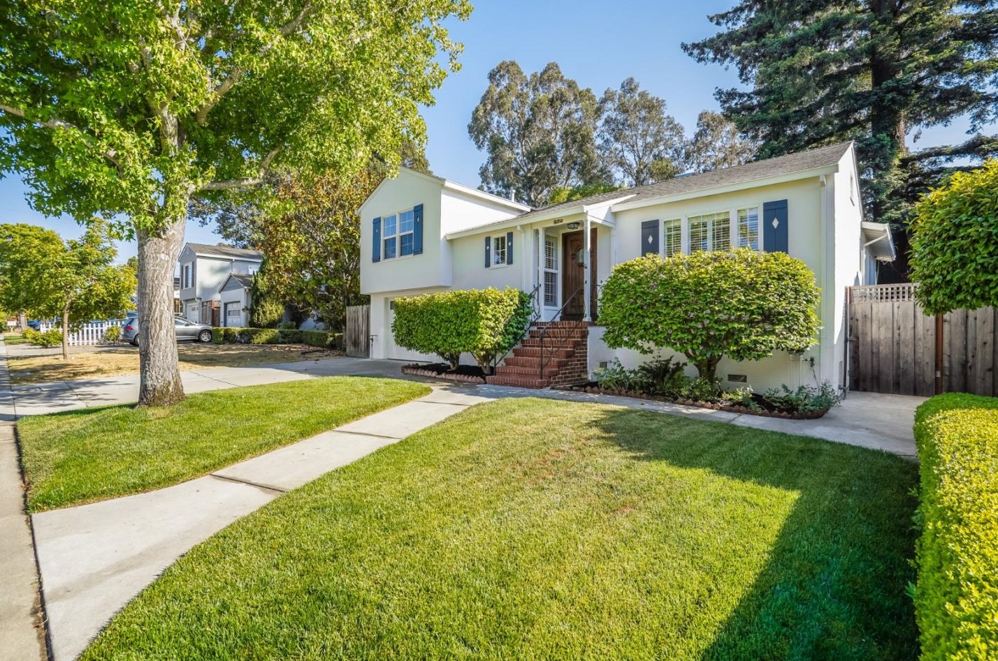 1545 Westmoor Rd, Burlingame, CA 94010