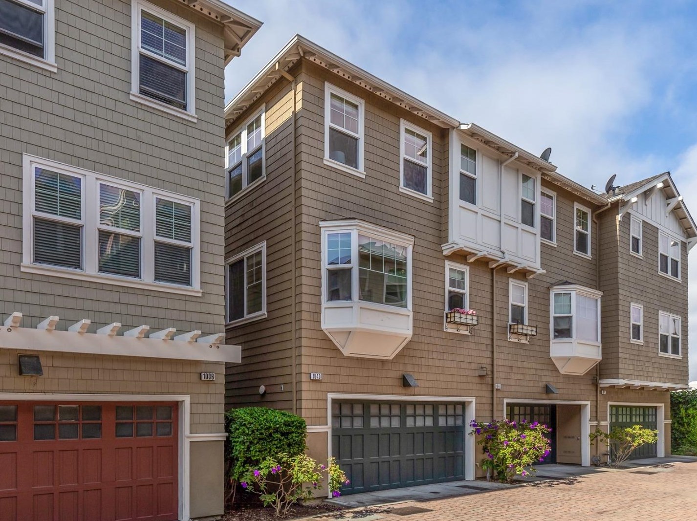 1040 Keeble Ct, San Jose, CA 95126-3187
