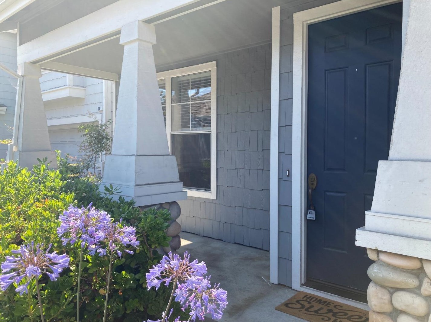 105 Manchester Ln, Belmont, CA 94002