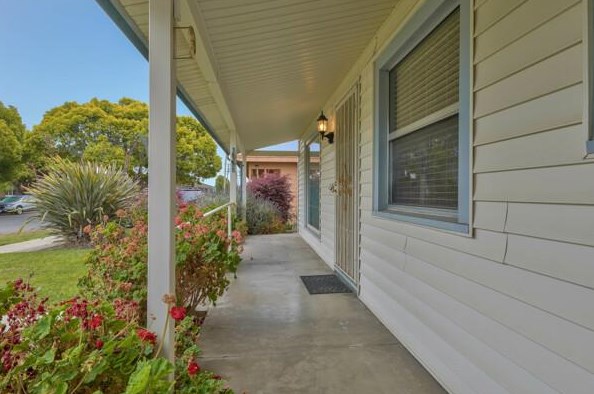 1209 Parkside St, Salinas, CA 93906-3416