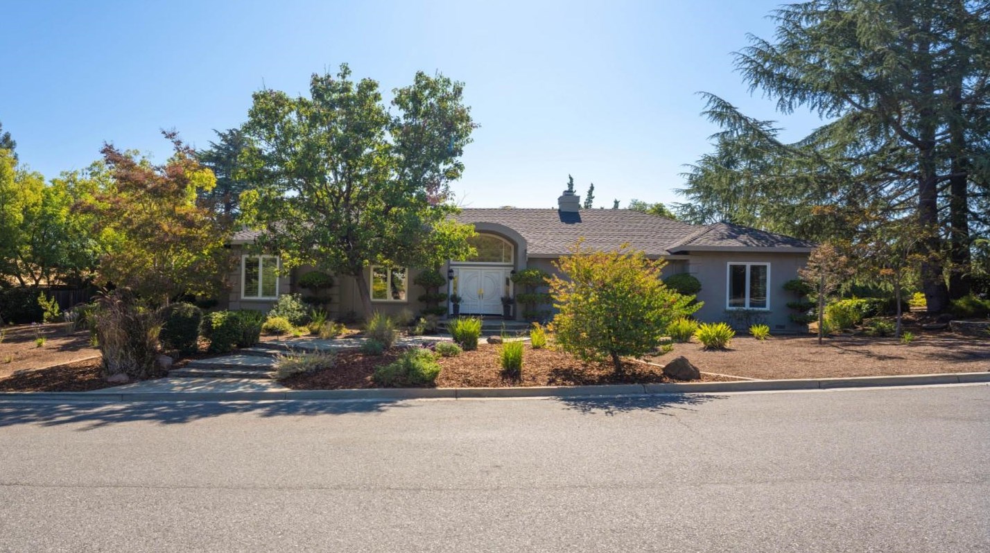 14250 Douglass Ln, Saratoga, CA 95070-5561