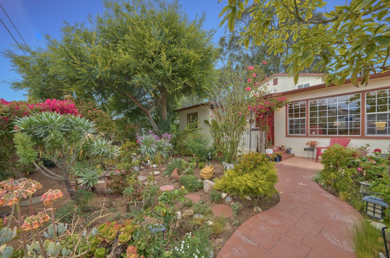 1699 Military Ave, Seaside, CA 93955-3325