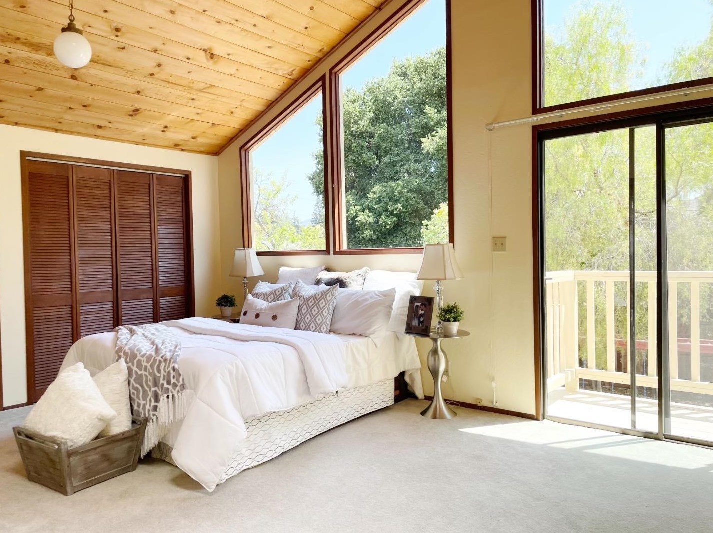 1451 Vale Ave, Campbell CA  95008-6412 exterior