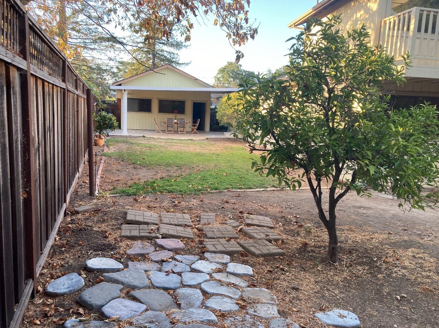 1451 Vale Ave, Campbell CA  95008-6412 exterior