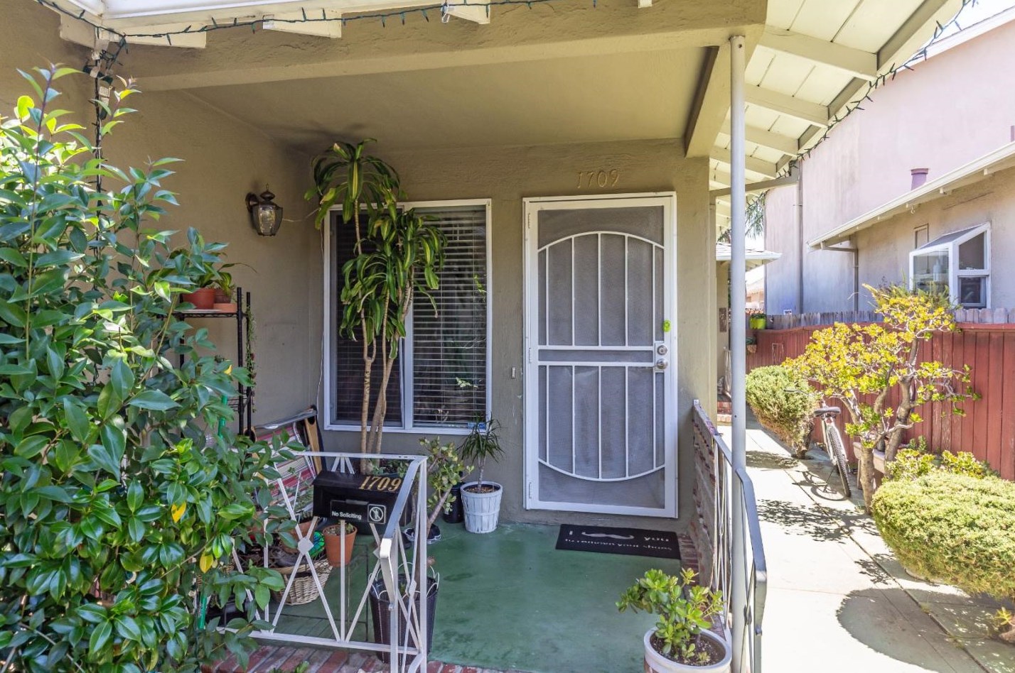 1709 Palm Ave, San Mateo, CA 94402-3056