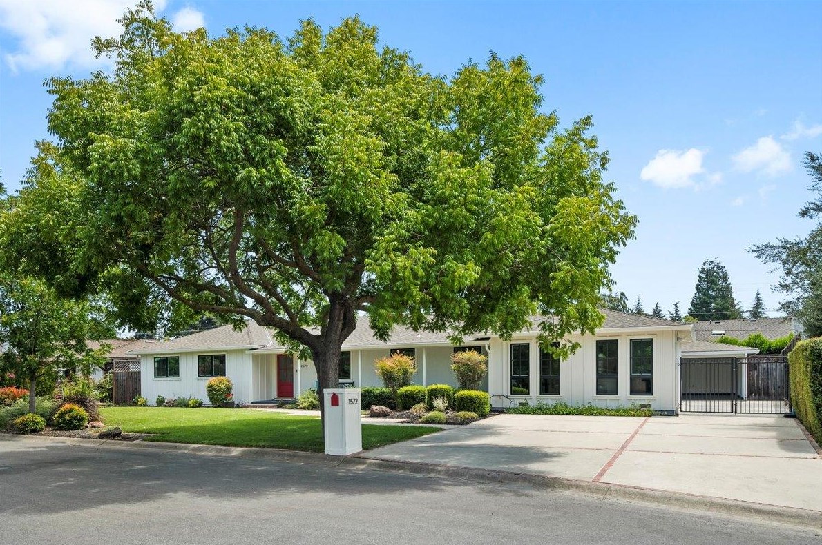 1572 Landell Ct, Los Altos, CA 94024