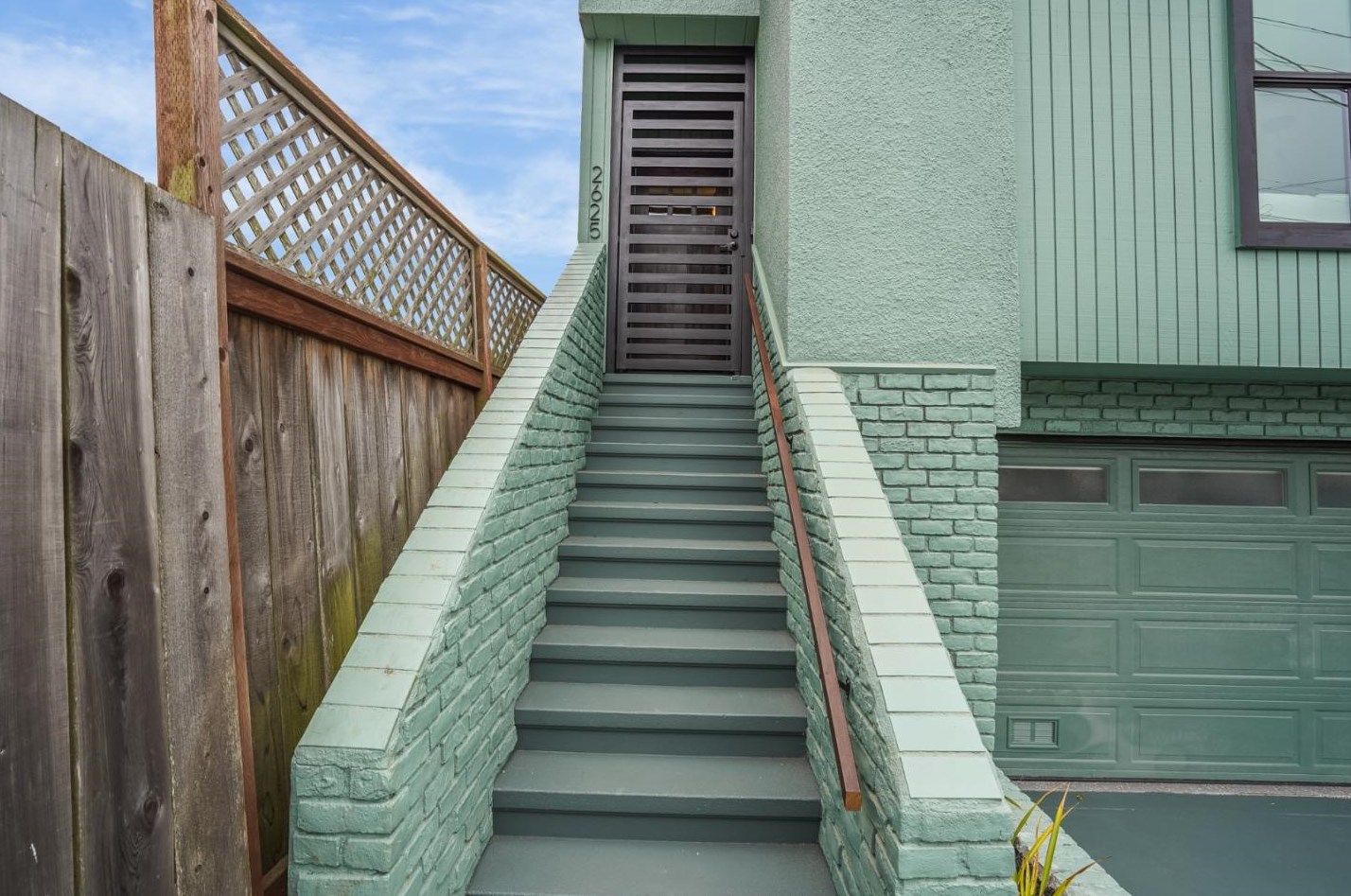 2625 Yorba St, San Francisco CA  94116-2848 exterior