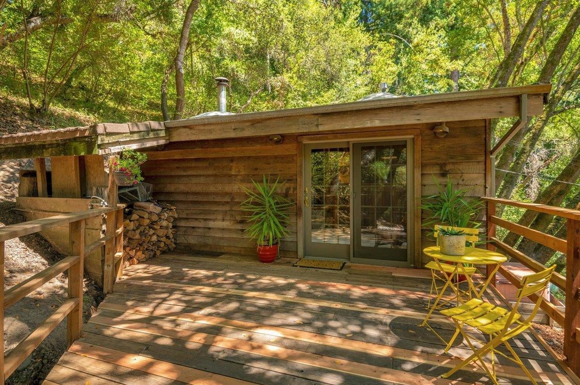 15955 Redwood Lodge Rd, Los Gatos, CA 95033