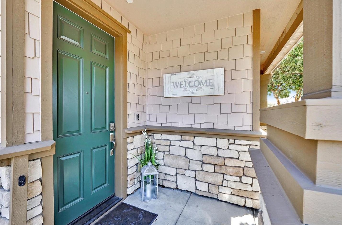 156 Cochrane Rd, Morgan Hill, CA 95037