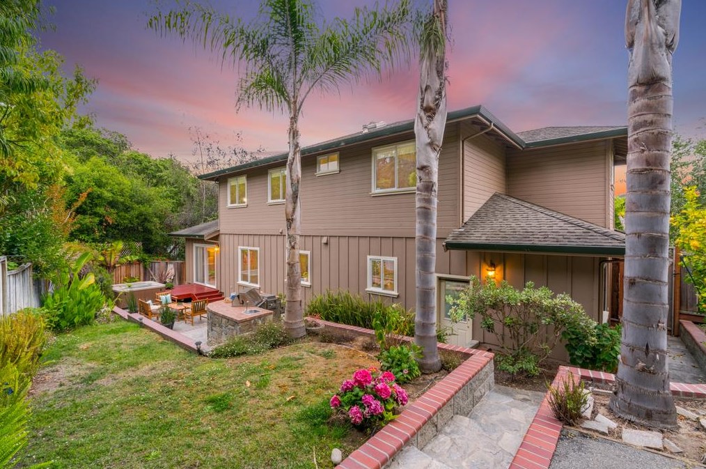 3321 Victory Ln, Soquel, CA 95073-2937