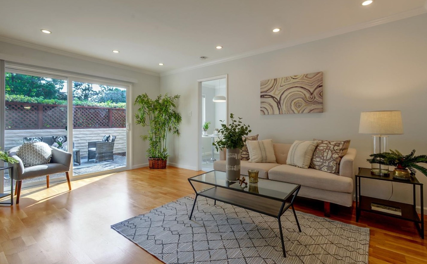 1307 Hoover St, Menlo Park, CA 94025-4233