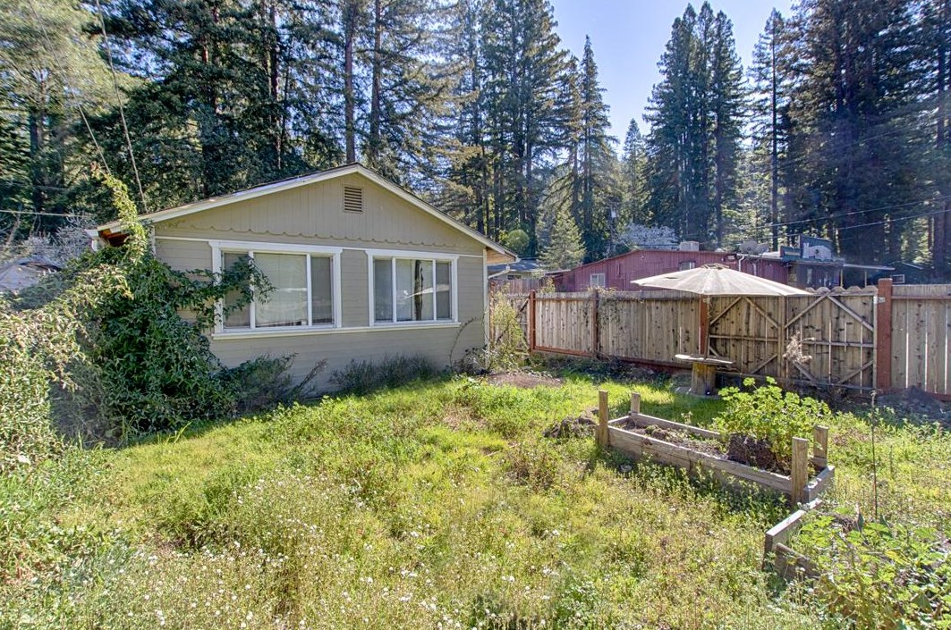 125 Pool Dr A, Big Basin, CA 95006