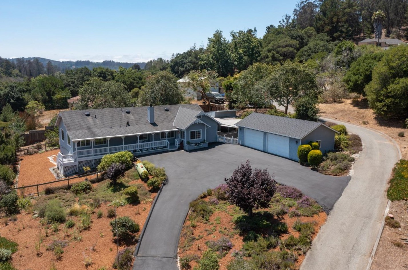 511 Carpenteria Rd, Aromas, CA 95004