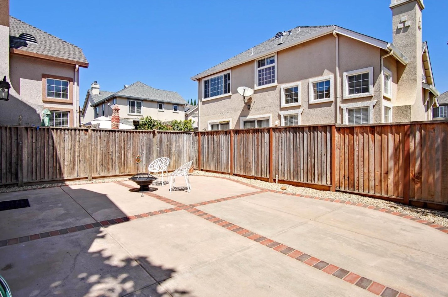 961 Fitzgerald St, Salinas CA  93906-4680 exterior