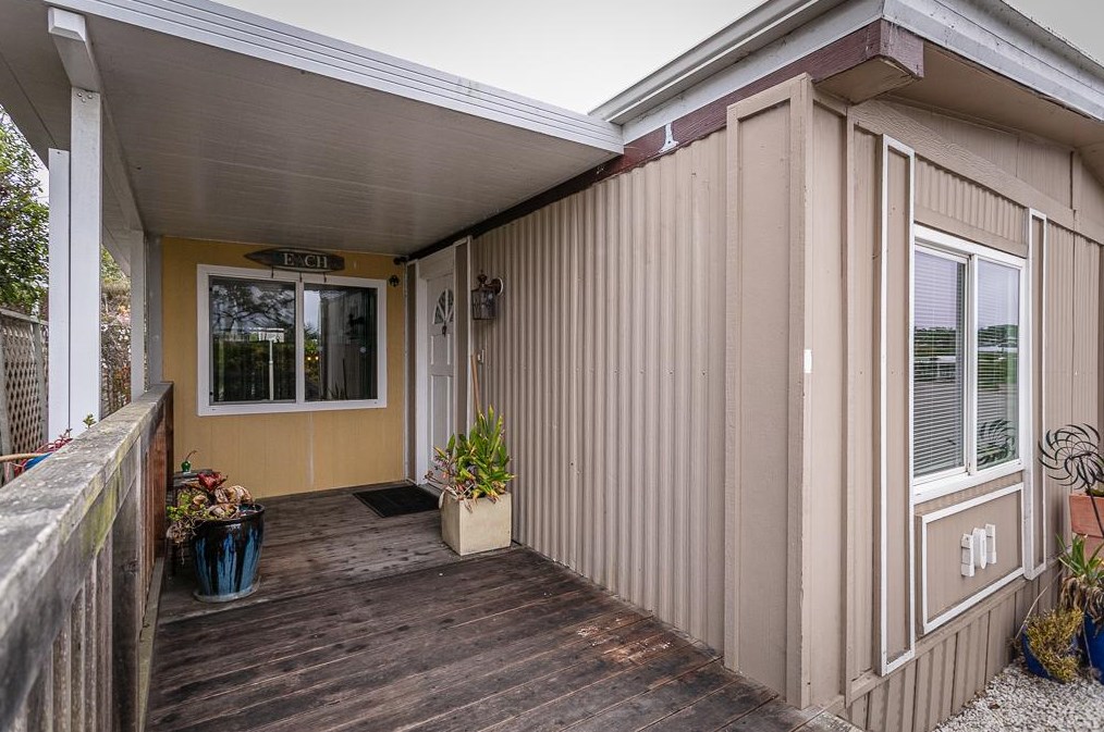 101 Creekside Dr 101, Princeton by the Sea, CA 94019