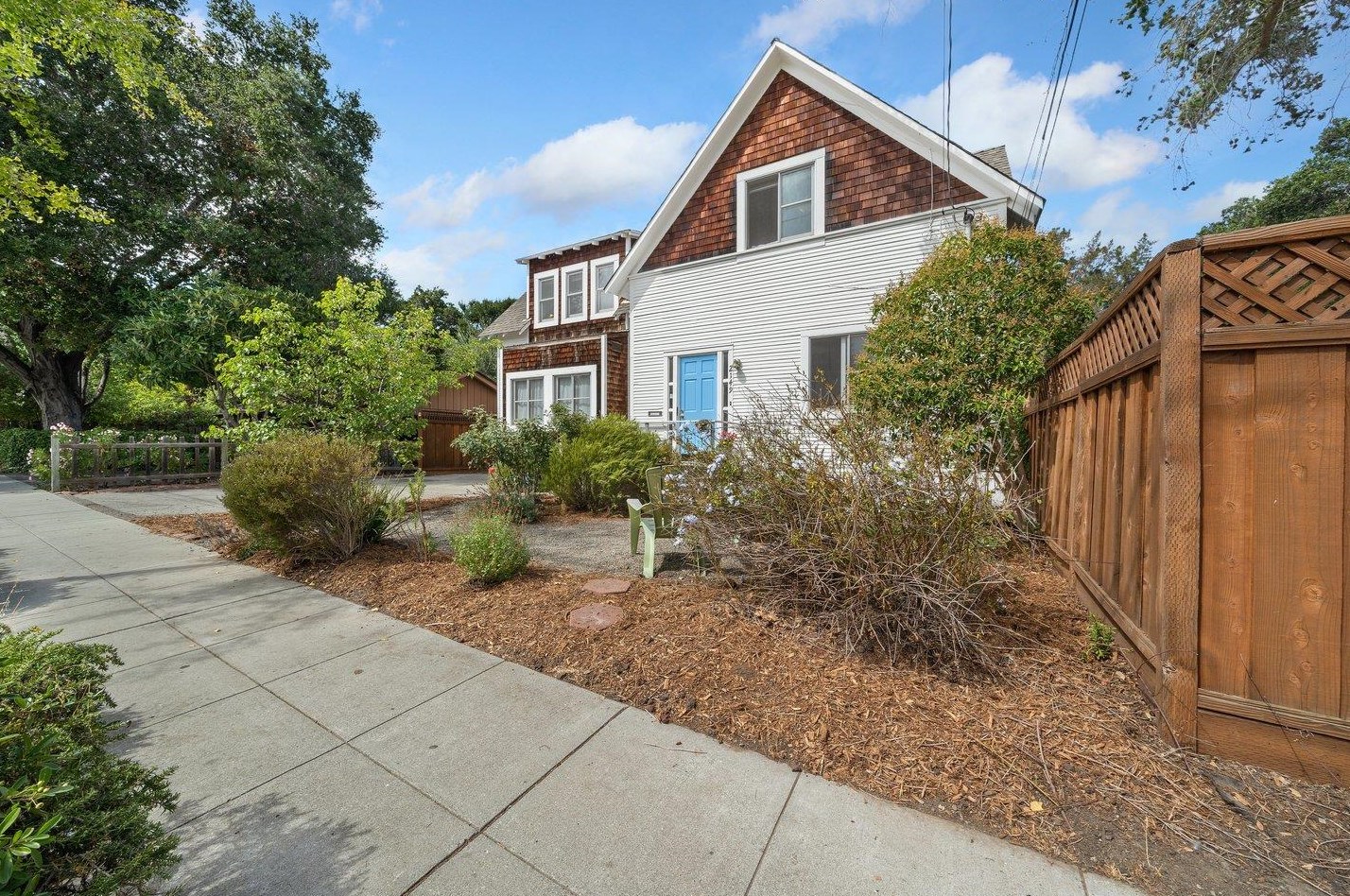 2149 Dartmouth St, Palo Alto, CA 94306