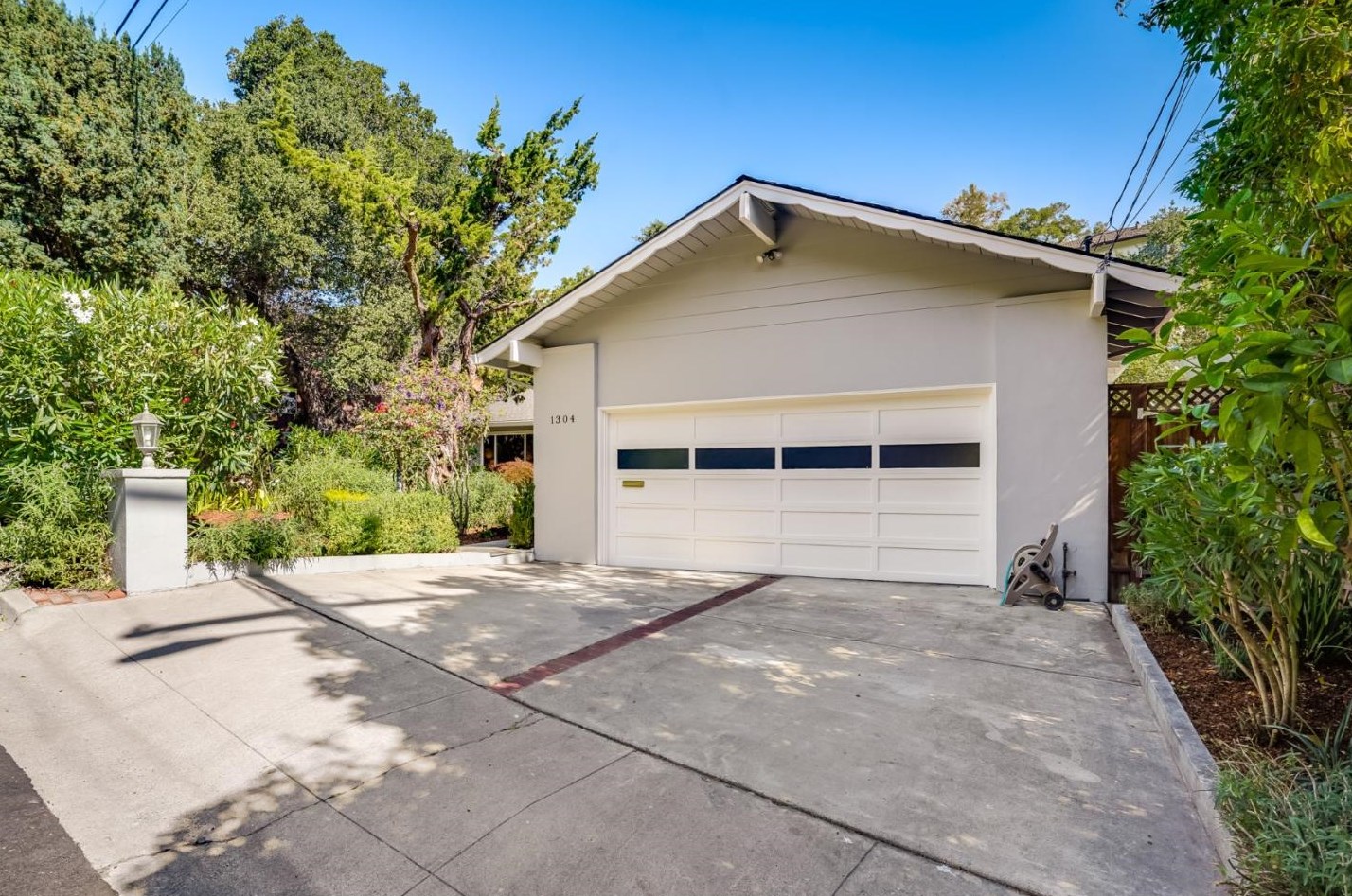 1304 Academy Ave, Belmont, CA 94002