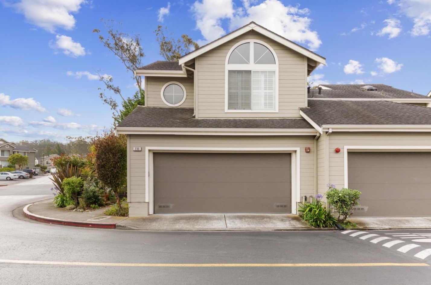 230 Greenview Dr, Daly City, CA 94014