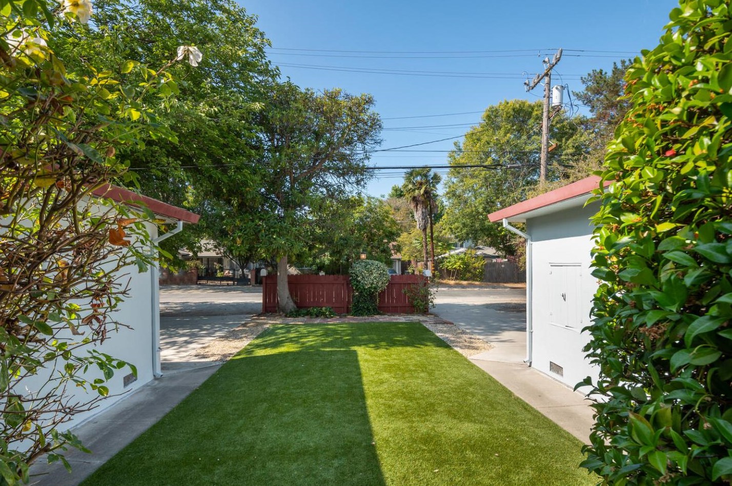 4321 Fair Oaks Ave, Menlo Park, CA 94025-2032