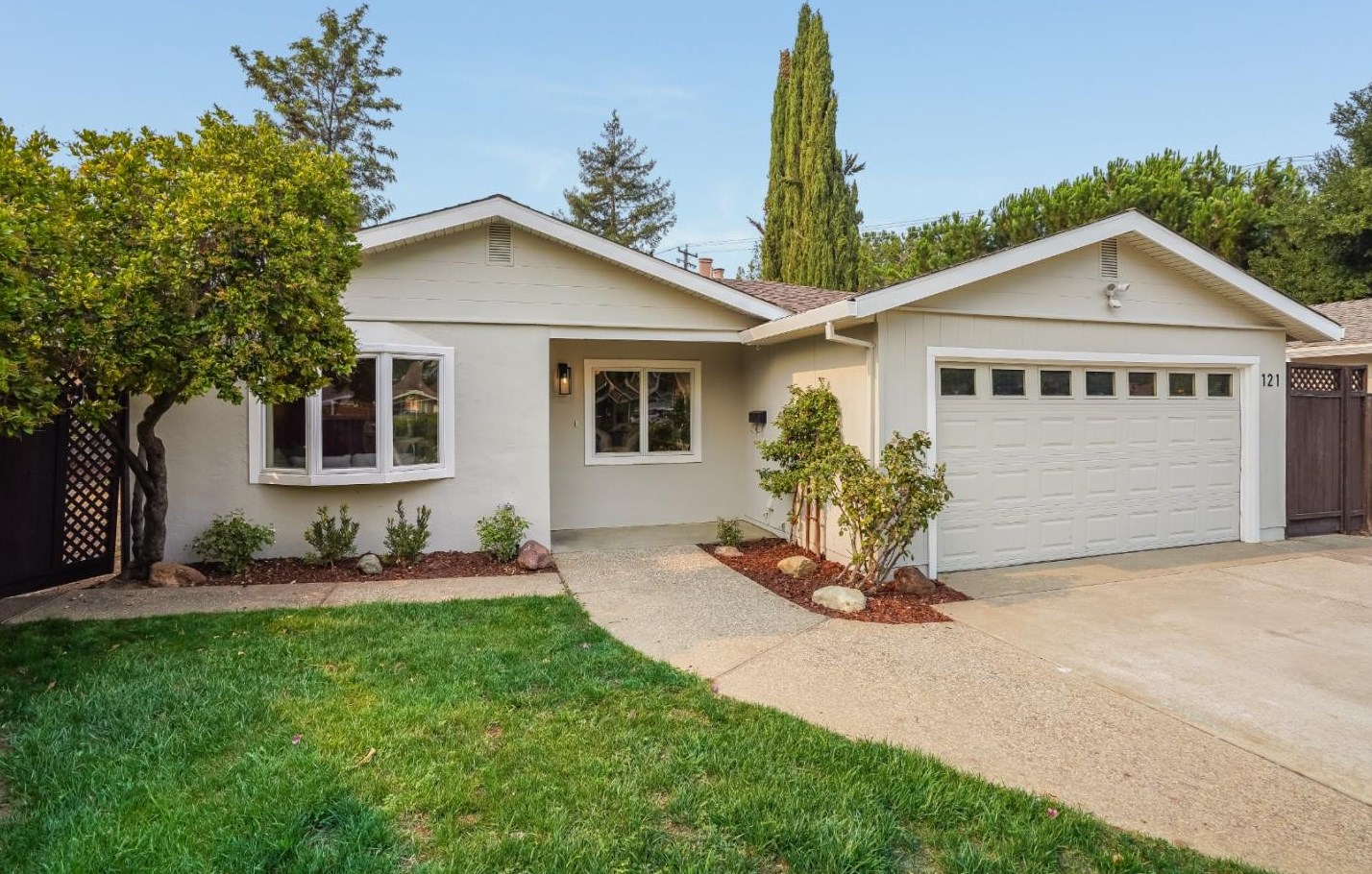 121 La Cienega Ct, Los Gatos, CA 95032-7679