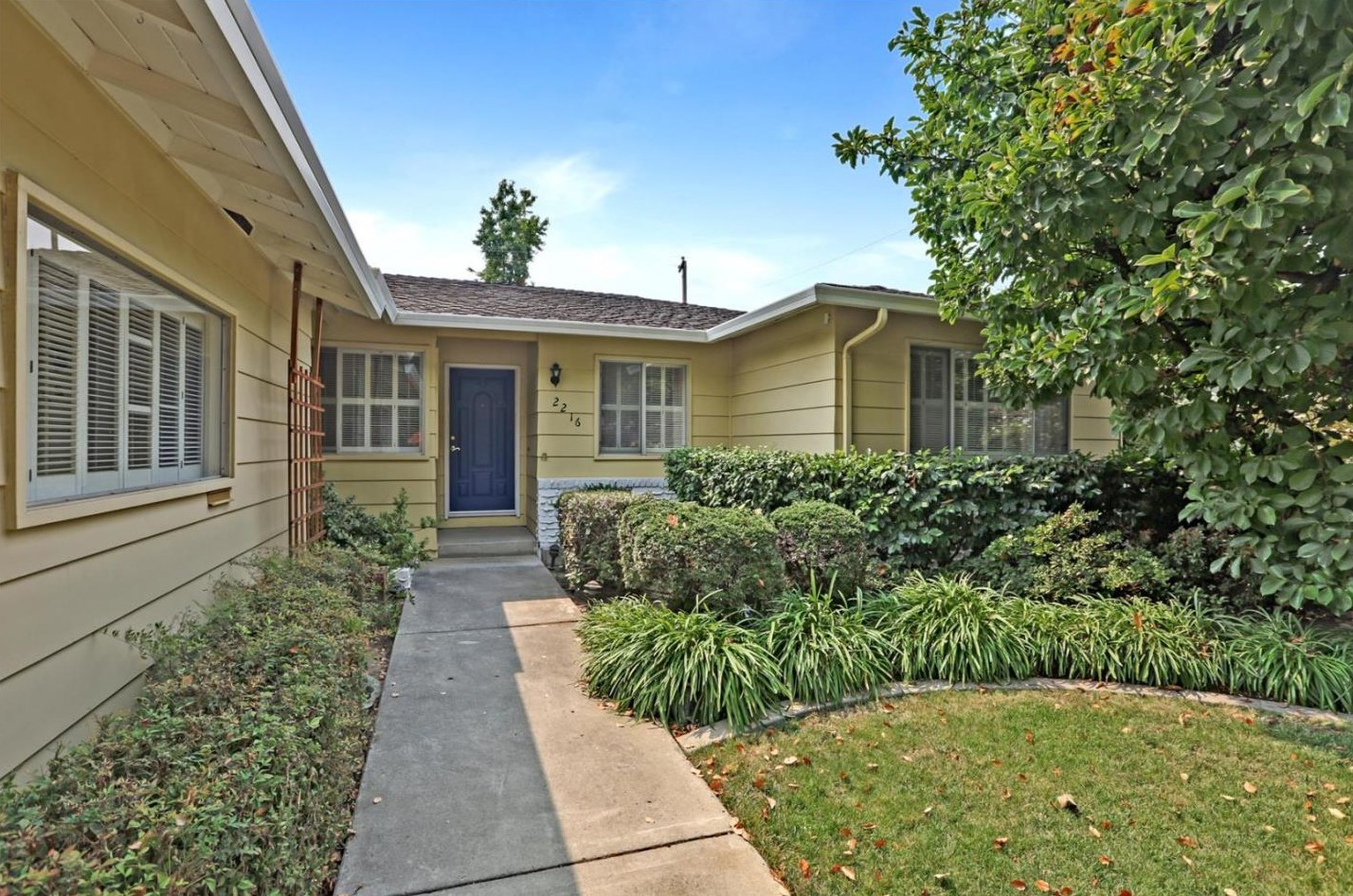 2216 Central Park Dr, Campbell, CA 95008-4908
