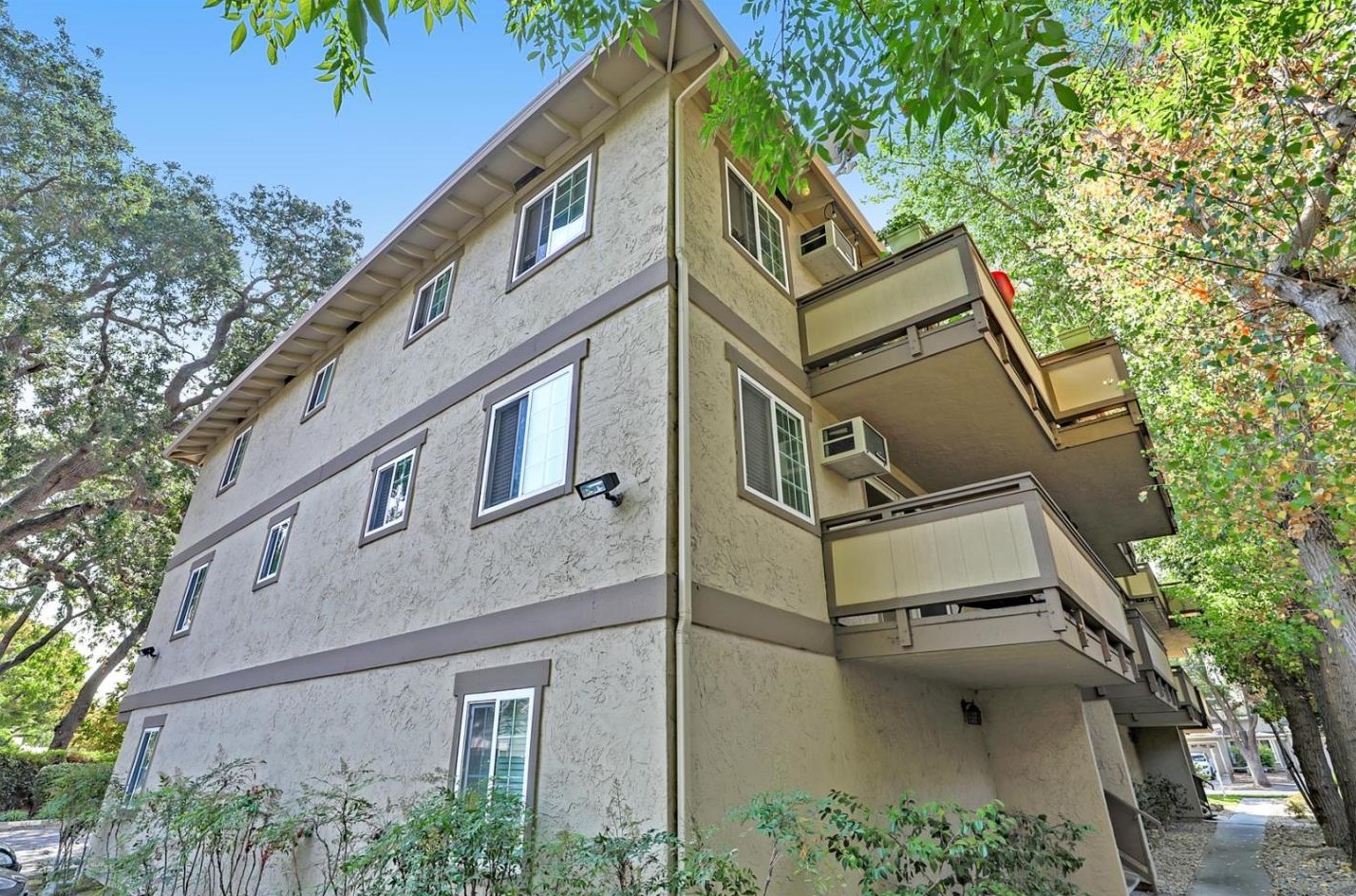 567 W Latimer Ave, Campbell, CA 95008