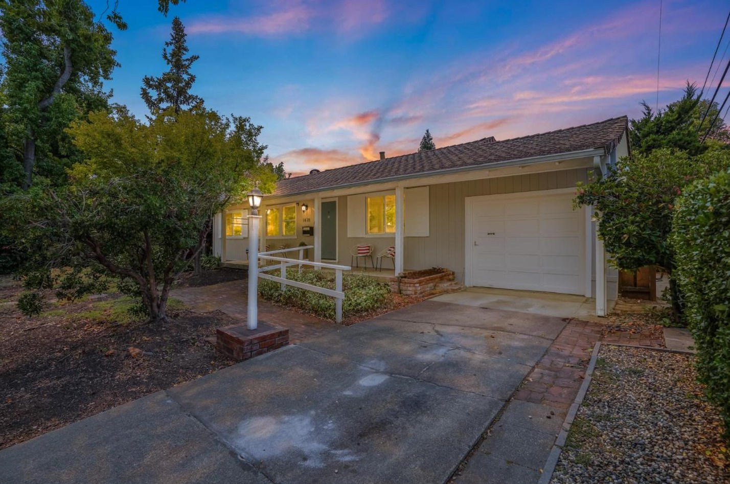 1478 Virginia Ave, Redwood City, CA 94061