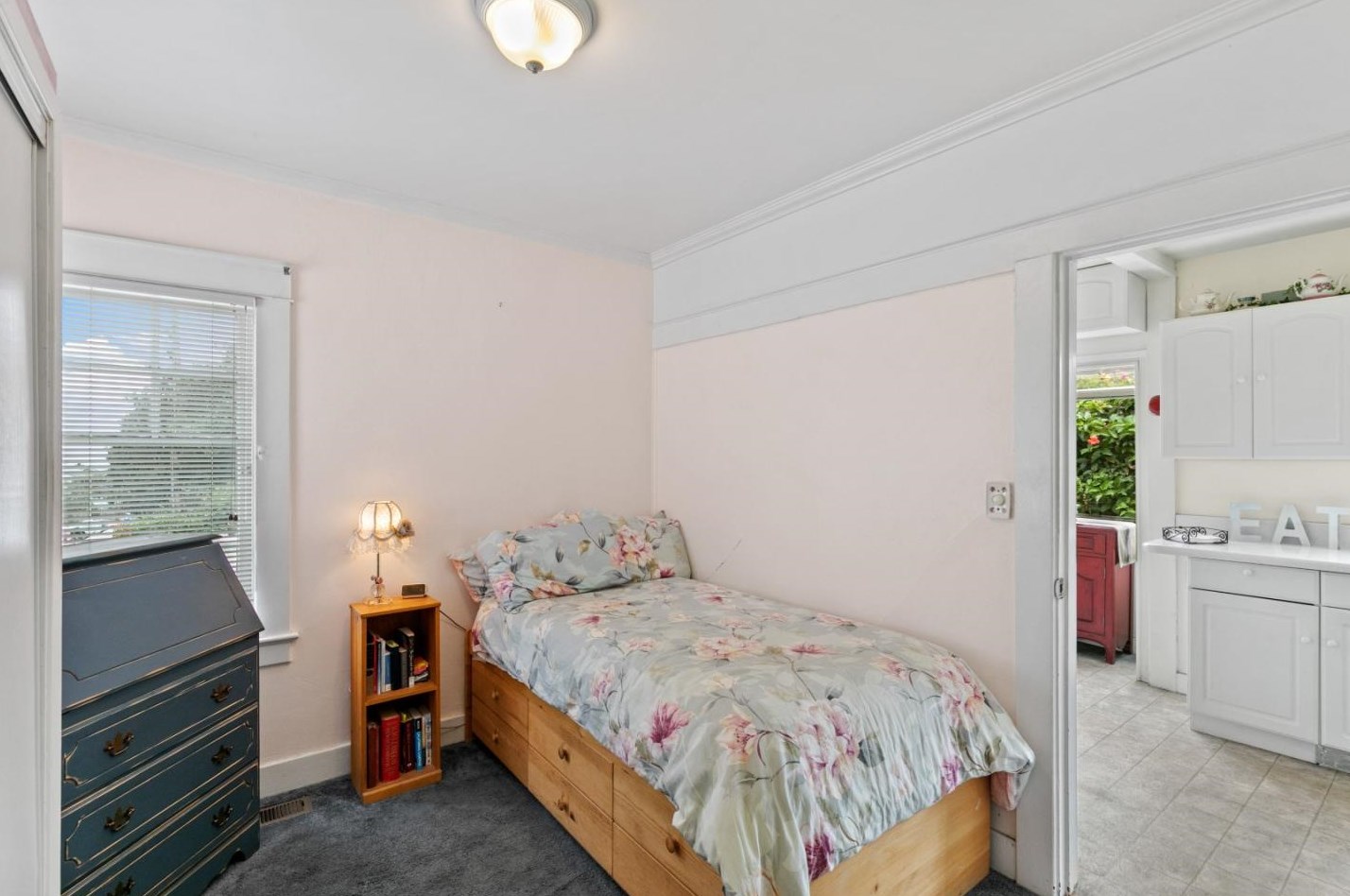 898 Pine St, Monterey CA  93940-1227 exterior