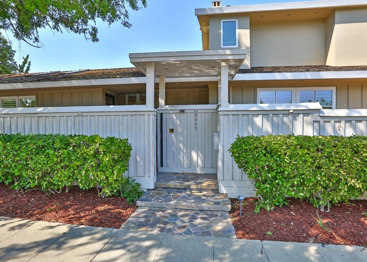 8045 Pumpkin Dr, Cupertino, CA 95014-4933