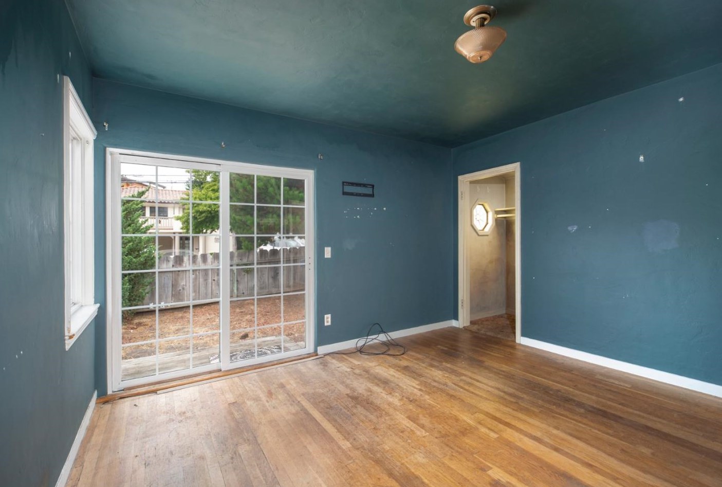 786 Pacific St, Monterey, CA 93940-2820