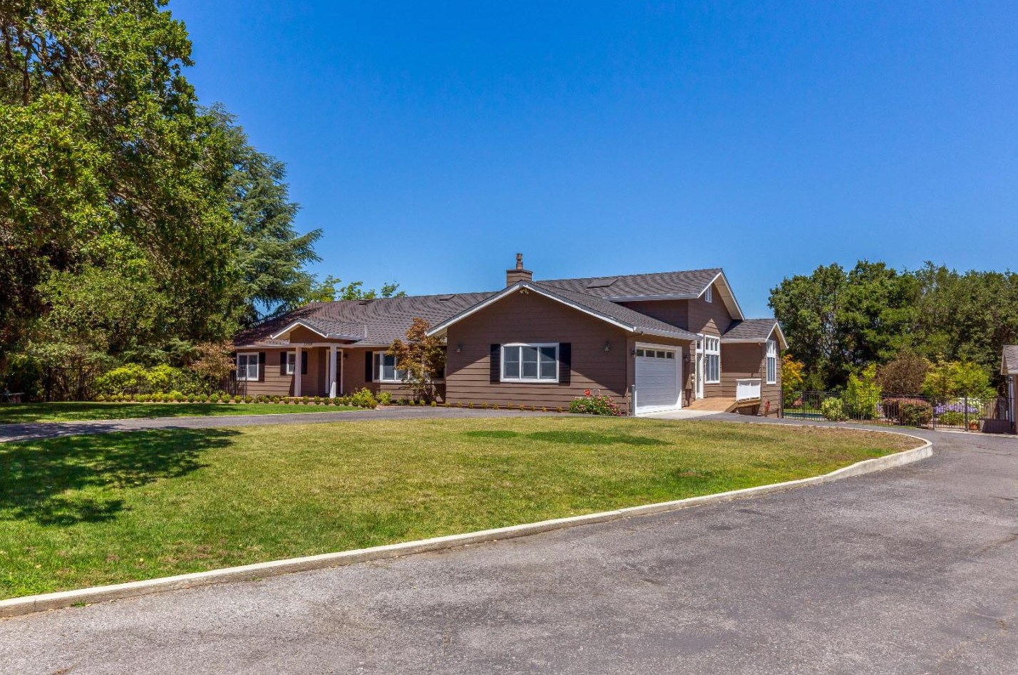 15950 Stephenie Ln, Los Gatos, CA 95032