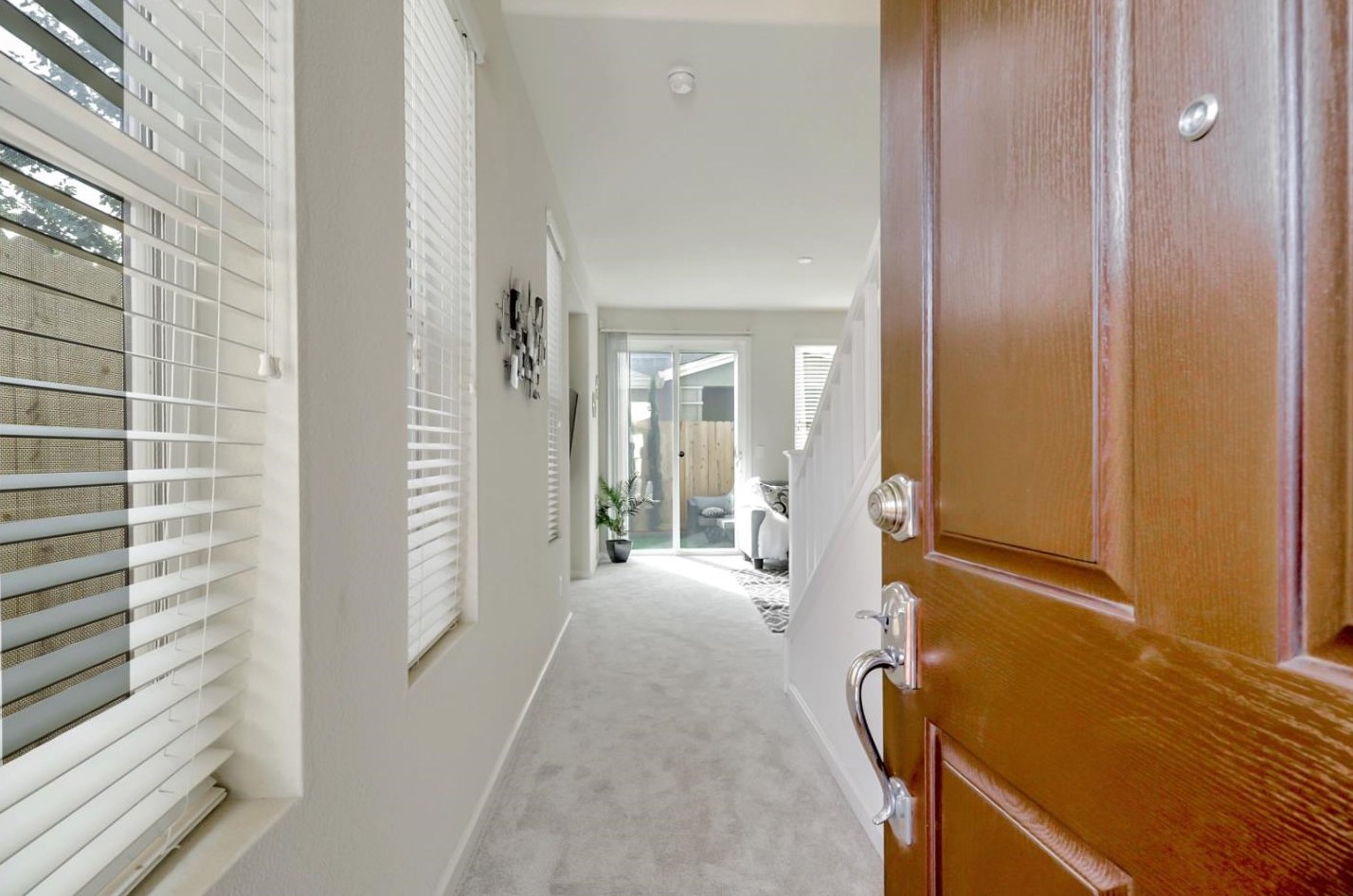 829 Woodson Dr, Oakland, CA 94603-3064
