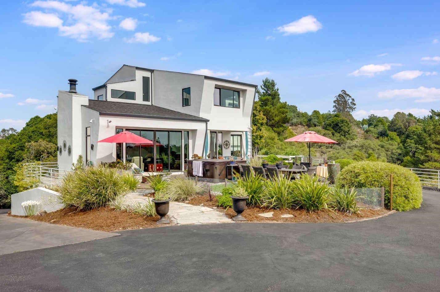 250 Bunker Hl, Aptos, CA 95003-9765