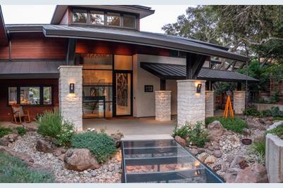 209 Hollywood Ave - Photo 1