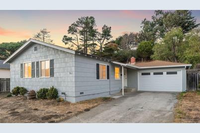 867 Serena Dr - Photo 1