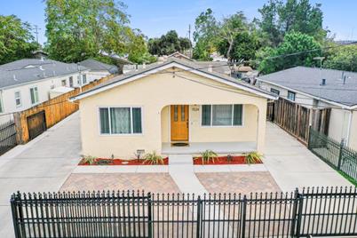 1534 Whitton Ave - Photo 1
