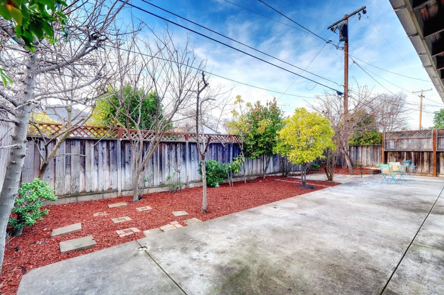 587 Baywood Ave, San Jose CA 95128-3102 exterior