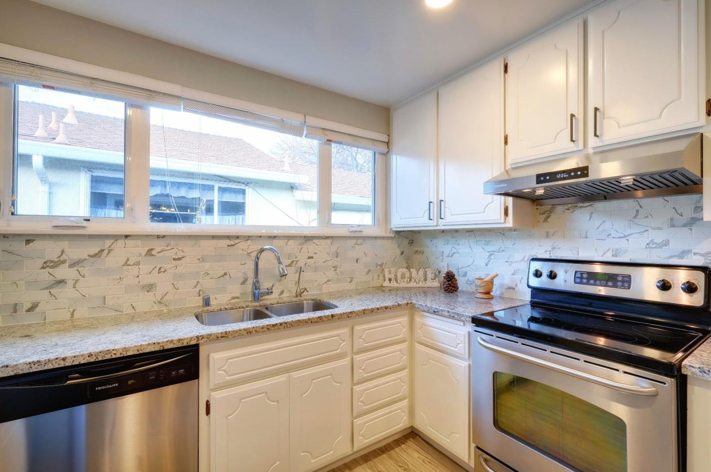 587 Baywood Ave, San Jose CA 95128-3102 exterior