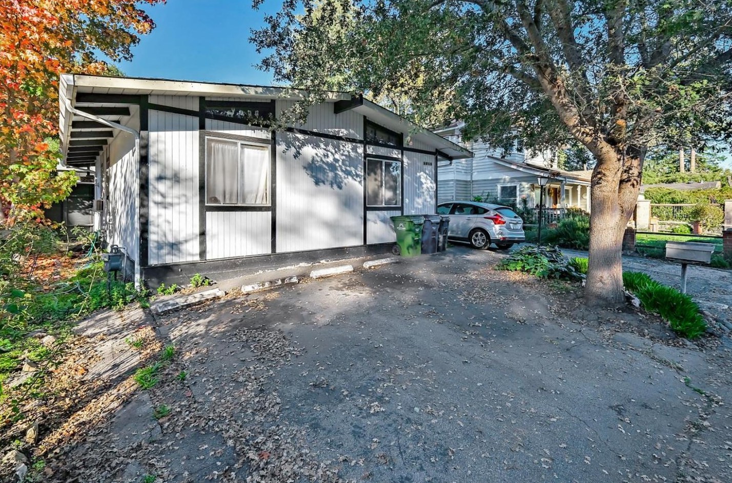 5855 Valley Dr, Felton, CA 95018